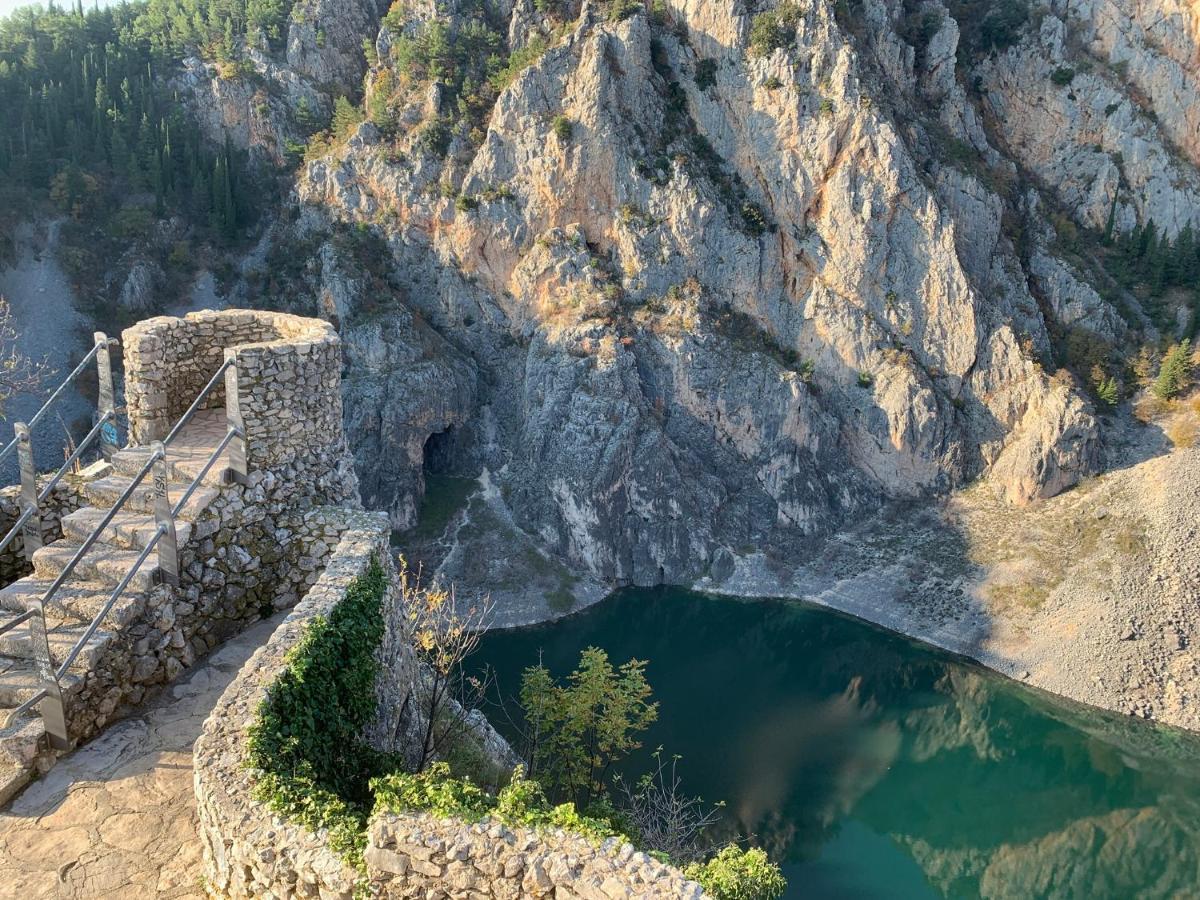 Imotski Blaue See Apartments Mit Pool Eksteriør bilde